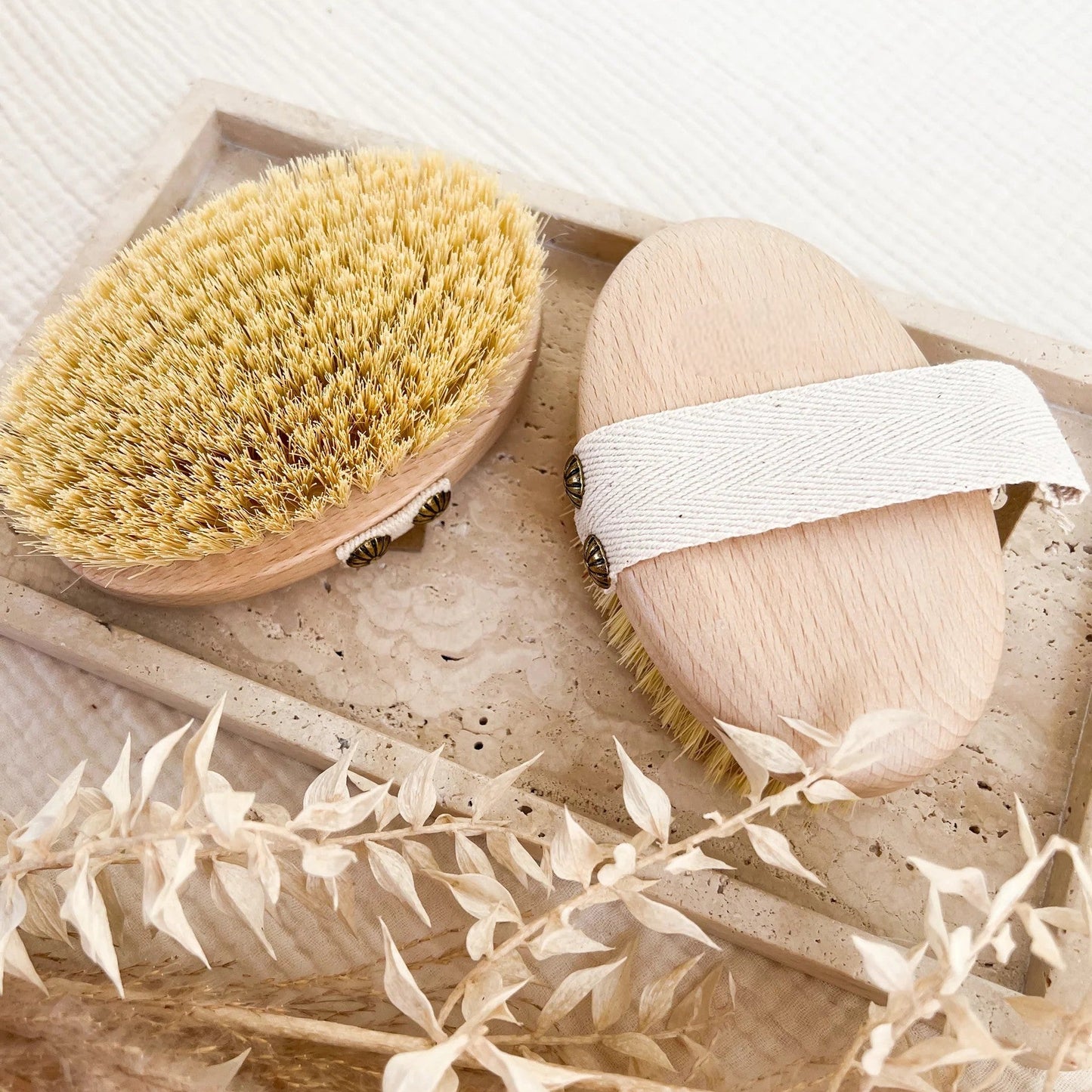 Oumeya-Brosse exfoliante