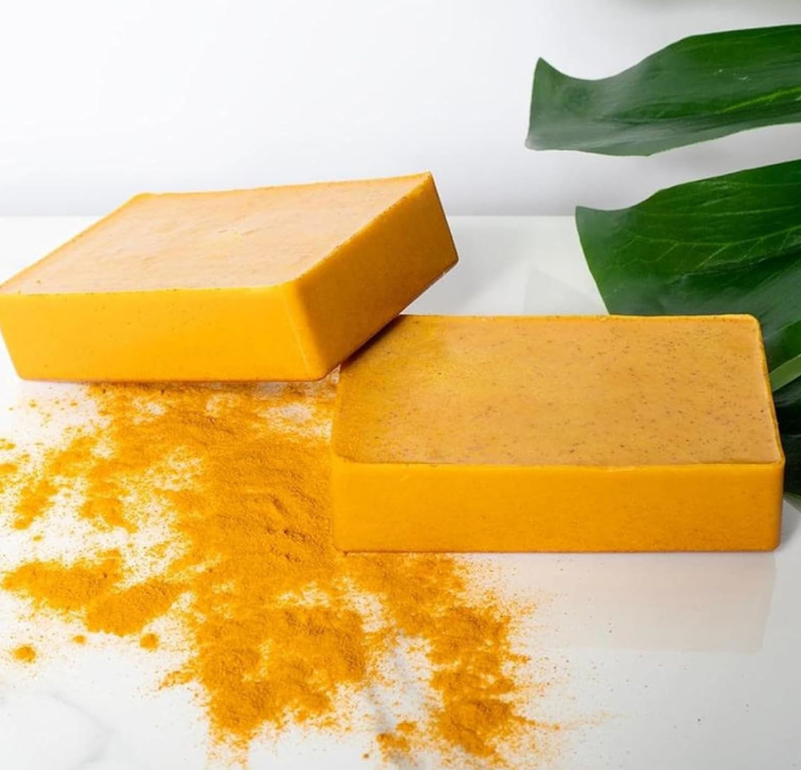 Oumeya-Savon Anti-Taches au Curcuma et à l’Acide Kojique
